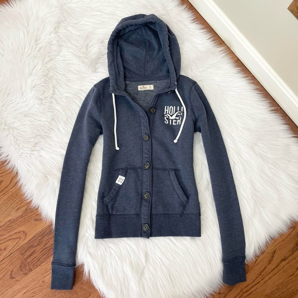 Vintage 2000s hollister hoodie 🤍 - Picture 2 of 6